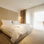 Arcade Hotel