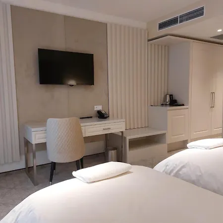 Arcade Hotel