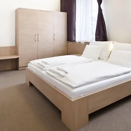 Arcade Hotel 3*
