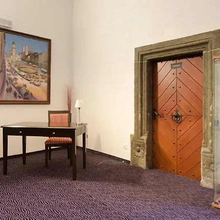 Arcade Hotel 3*